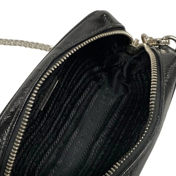 Auth PRADA - Black Patent Leather Shoulder Bag - Picture 15 of 16
